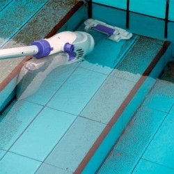 Limpiafondos eléctrico autónomo con batería Gre. VCB10